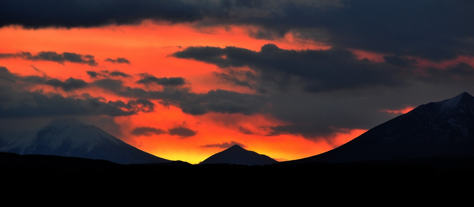 Sunset [210 mm, 1/13 sec at f / 8.0, ISO 1600]