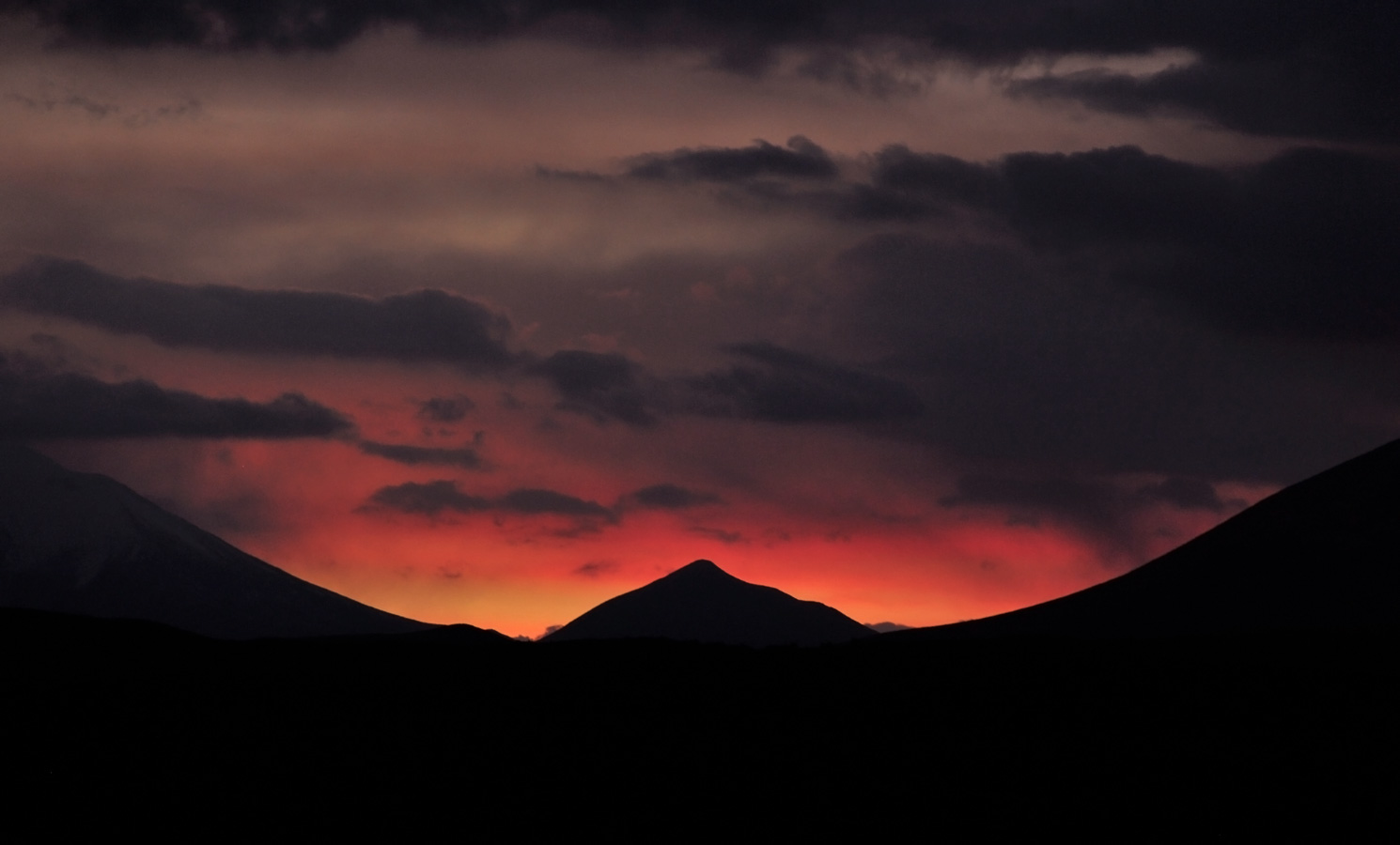 Sonnenuntergang [300 mm, 1/40 Sek. bei f / 8.0, ISO 1600]