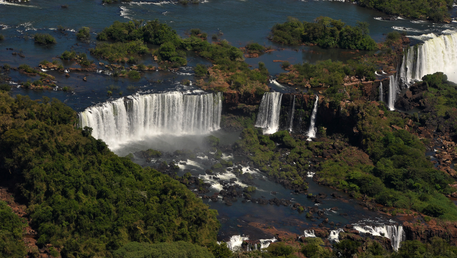 Cataratas del Iguazu [180 mm, 1/400 Sek. bei f / 13, ISO 800]