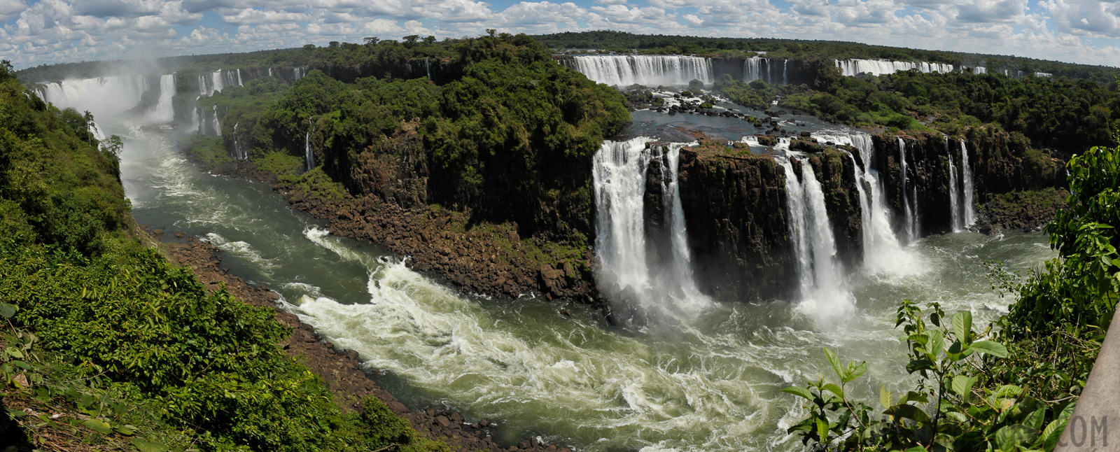 Cataratas del Iguazu [28 mm, 1/500 Sek. bei f / 16, ISO 400]