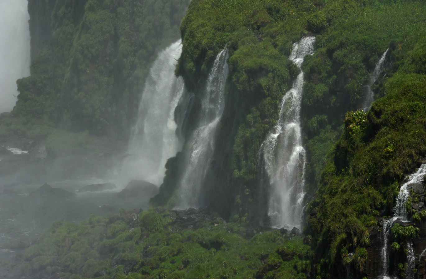 Cataratas del Iguazu [230 mm, 1/250 Sek. bei f / 16, ISO 400]