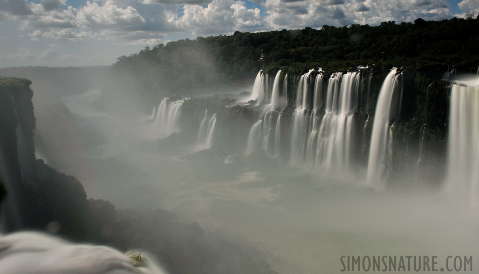 Cataratas del Iguazu [28 mm, 4.0 Sek. bei f / 22, ISO 200]