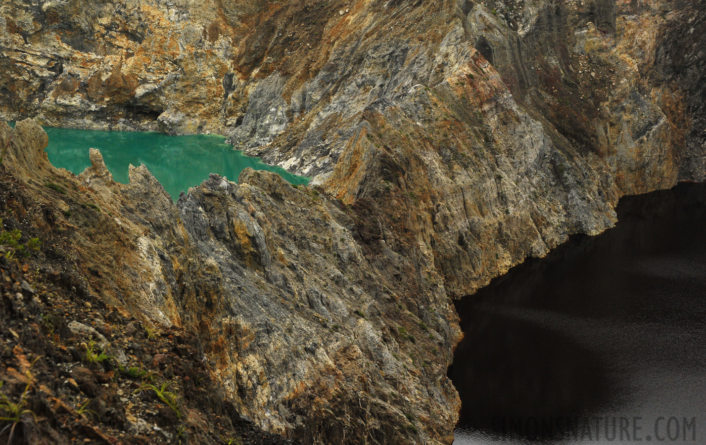 Kelimutu National Park [78 mm, 1/400 sec at f / 10, ISO 1600]