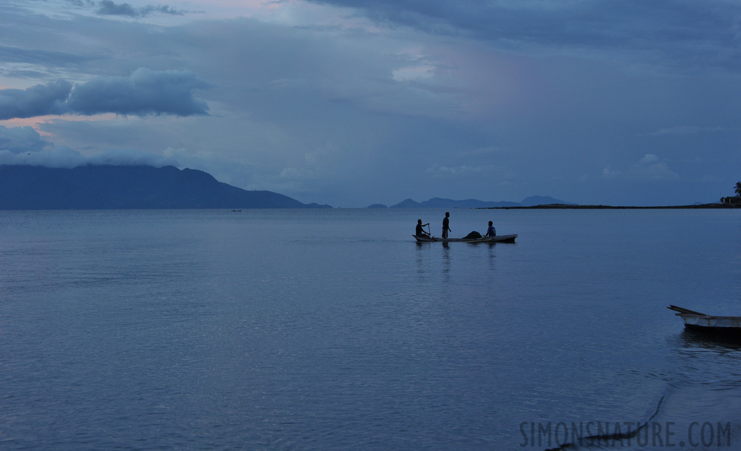 Maumere [58 mm, 1/30 Sek. bei f / 8.0, ISO 800]