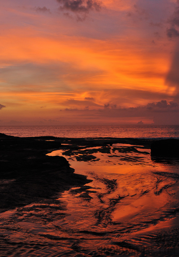 Tanah Lot [50 mm, 1/40 Sek. bei f / 11, ISO 1600]