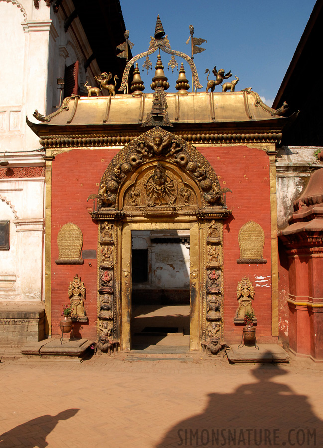 Bhaktapur [18 mm, 1/500 Sek. bei f / 11, ISO 400]