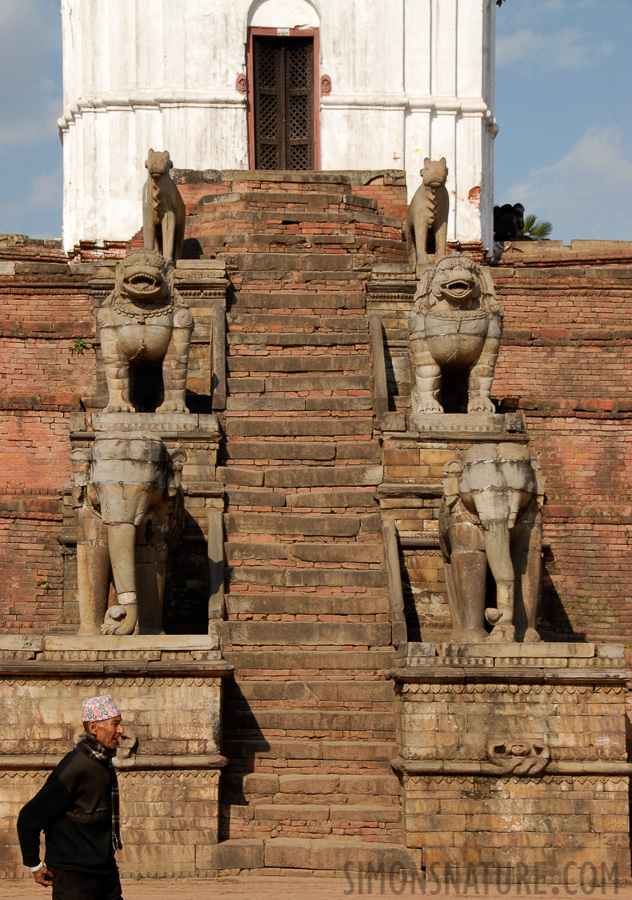 Bhaktapur [52 mm, 1/320 sec at f / 14, ISO 400]