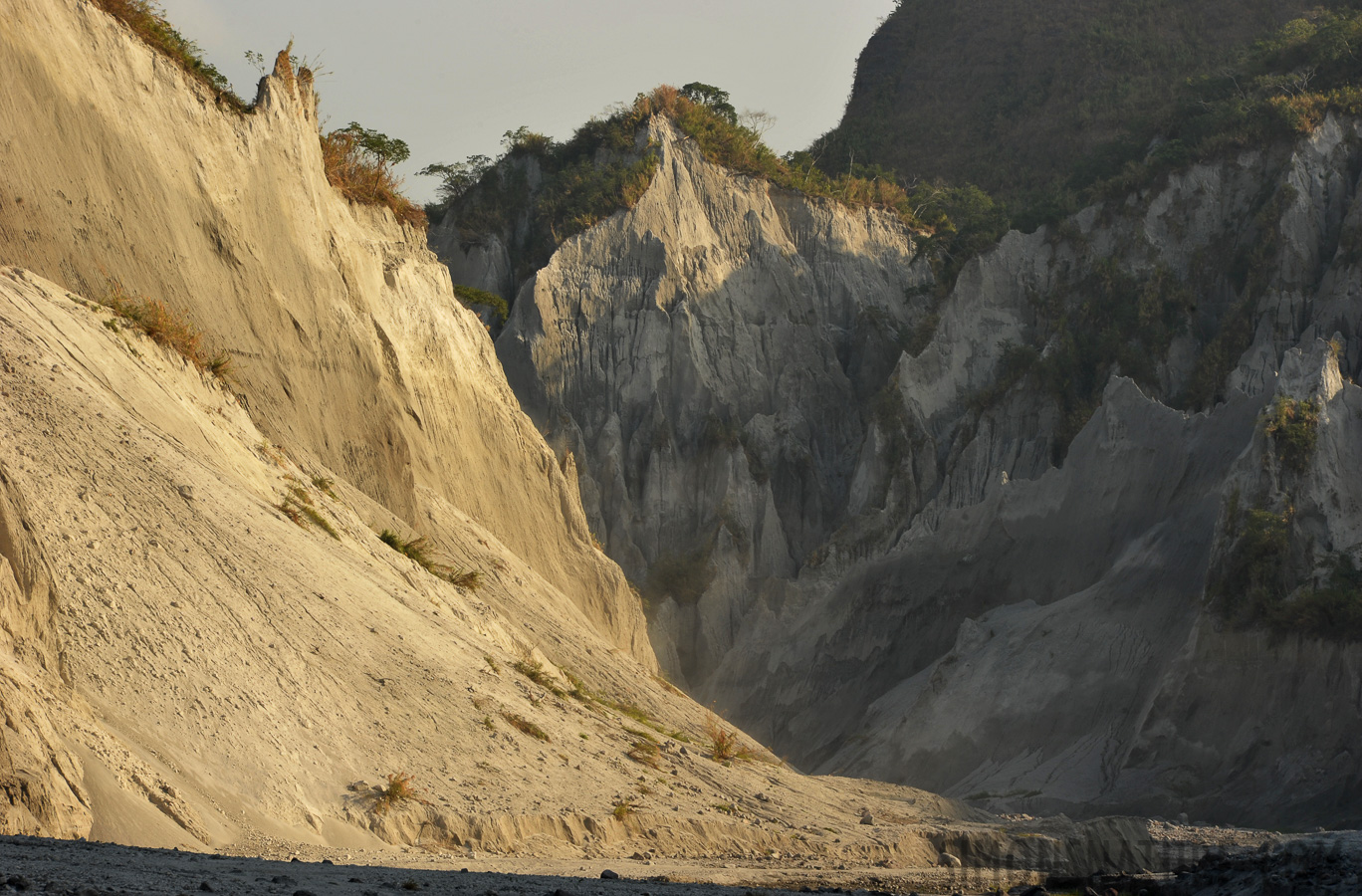 Pinatubo [200 mm, 1/160 Sek. bei f / 14, ISO 400]