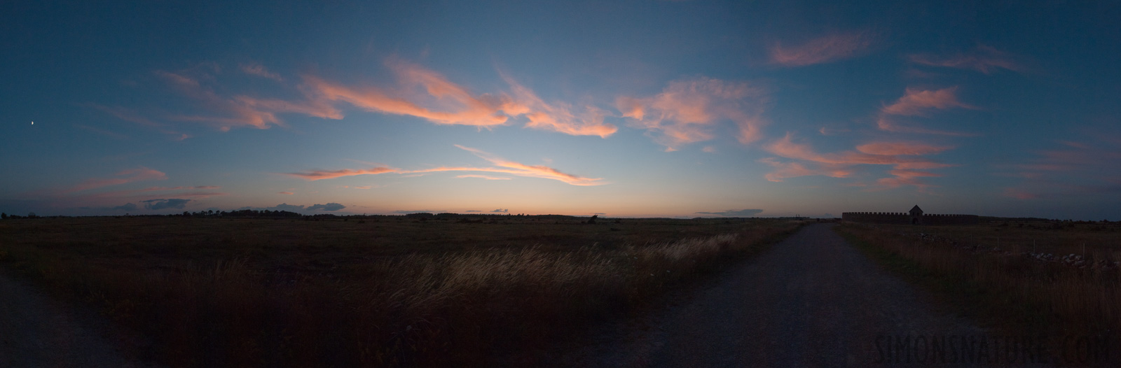 Oeland [28 mm, 1/800 sec at f / 10, ISO 2500]