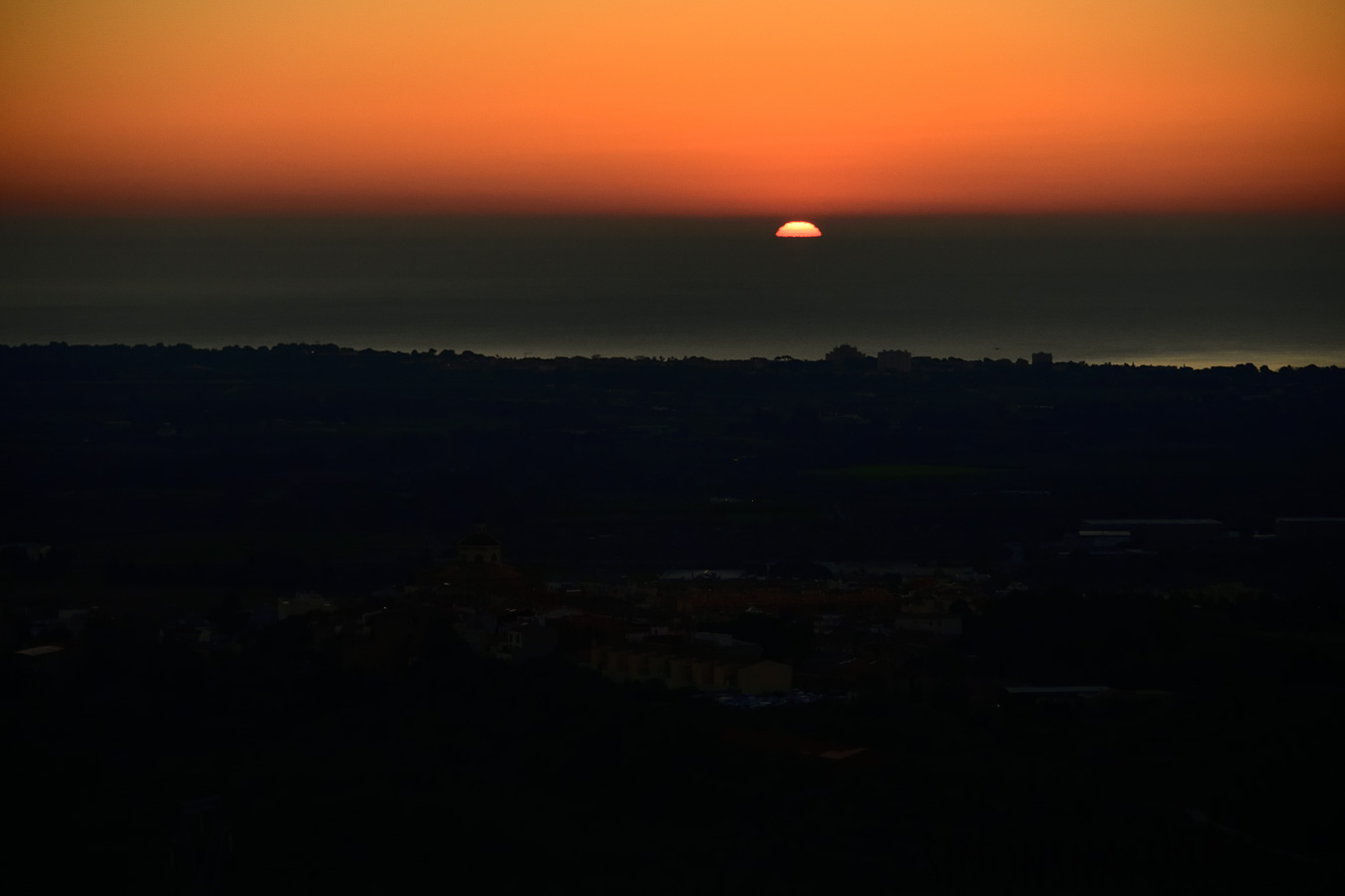 [160 mm, 1/3200 Sek. bei f / 5.6, ISO 1600]